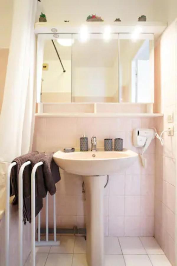 Appartement Cozy : 10/15 Min Des Champs Elysee ซัคทรูวิลล์ ภายนอก รูปภาพ