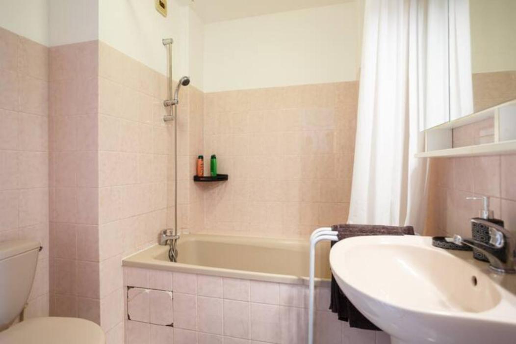 Appartement Cozy : 10/15 Min Des Champs Elysee ซัคทรูวิลล์ ภายนอก รูปภาพ